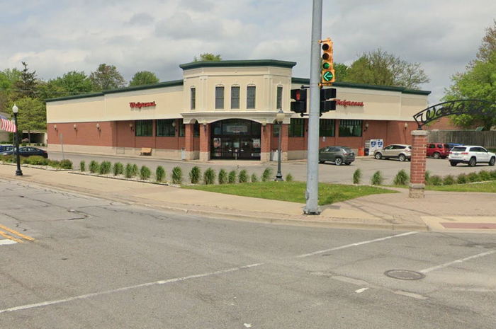 RJs Lounge and Bowling Alley (Bay Lanes) - That Corner As Of 2019